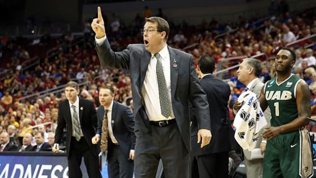 jerod-haase-uab-630-qa.jpg